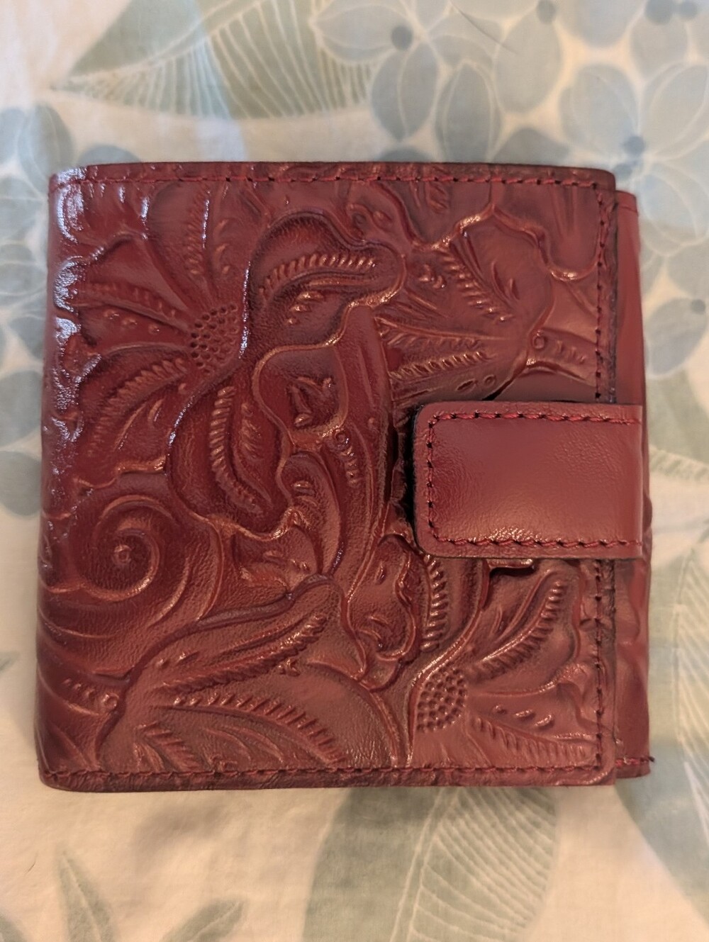 Patricia Nash Astra Bifold Wallet In Burnished Tooled Berry Red Italian Leather - Picture 12 of 12